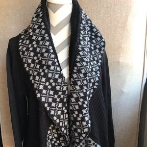 Gorgeous black sweater